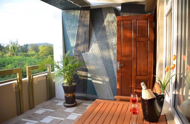 Eastern Palace Hotel