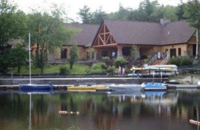 Eastman Home Sleeps 18 on Golf Course, Beach Access in Ski Country