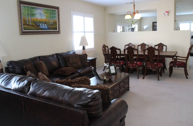 Eastvale/Ontario Cozy Peaceful Suburban House/说中文