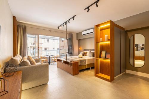 Easy Star - Lindo studio C/Vaga no Campo Belo - AH03I
