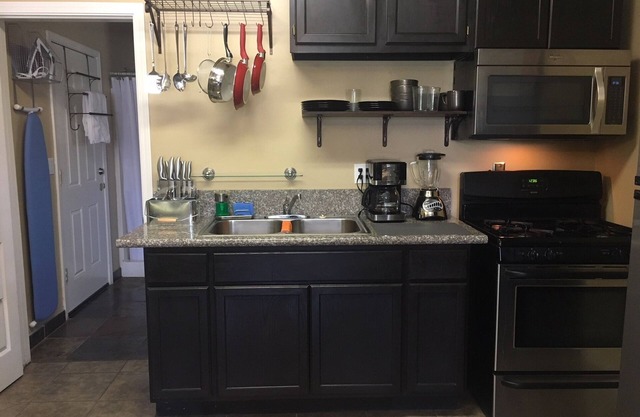 Eat - Sleep - Wander - Sleeps 4