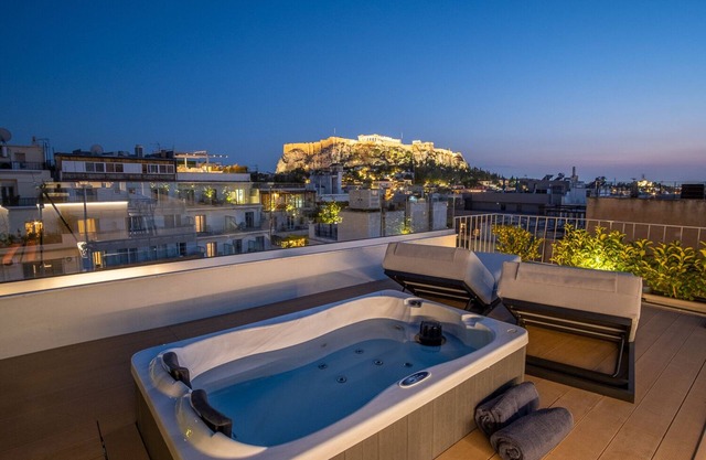 Eclectic Acropolis Rooftop Loft