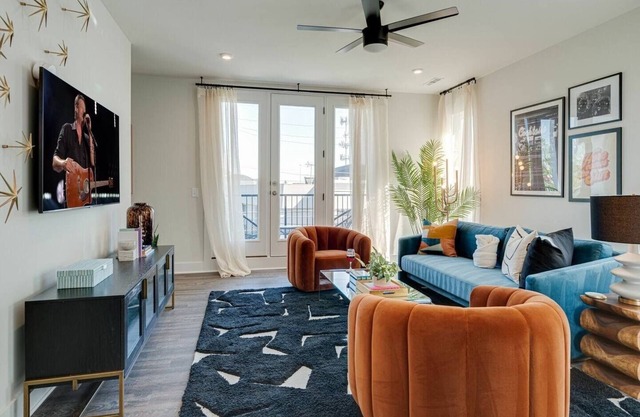 Eclectic Charm 5623 & 5625- Sleeps 18