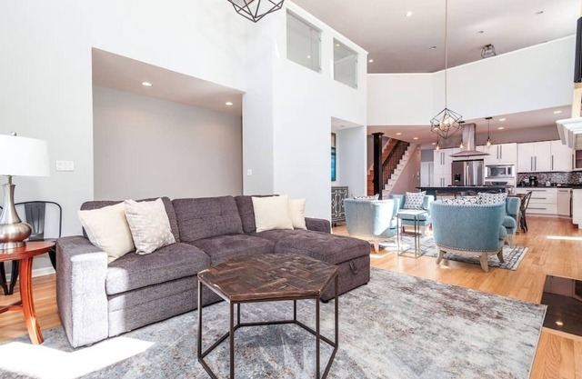 Eclectic, Stylish, and Cozy Milwaukee Home!