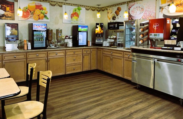 Econo Lodge Grand Forks