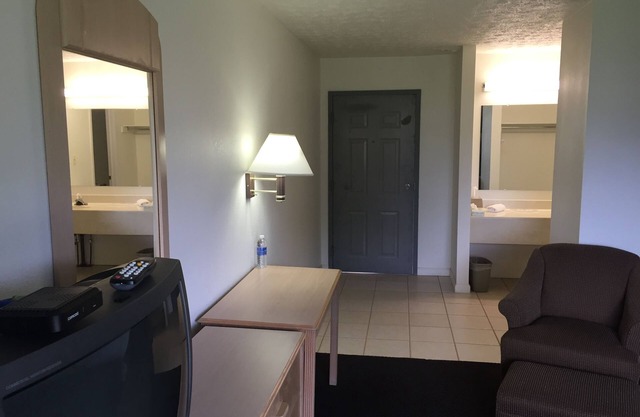 Economy Inn Lafayette