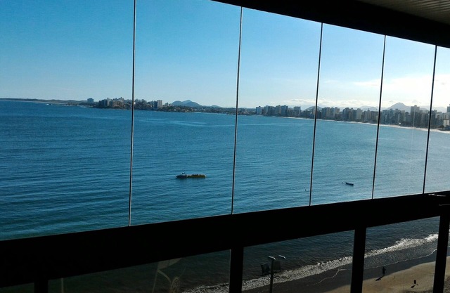 Ed O Mar Prata 03 Bedrooms Beachfront Guarapari with 2 parking spaces
