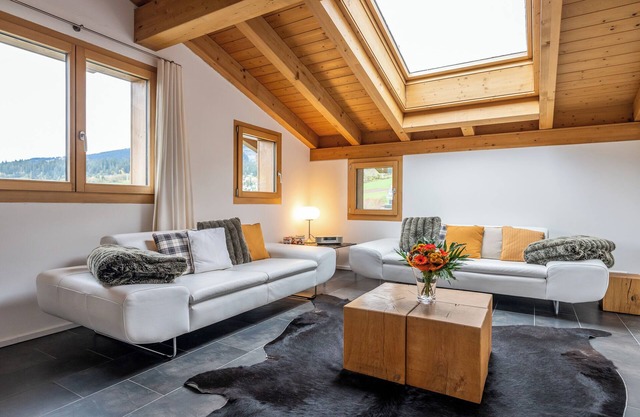 Edelweiss Apartment Bergundthal; 3.5 Rooms Family Apartment with amazing view.