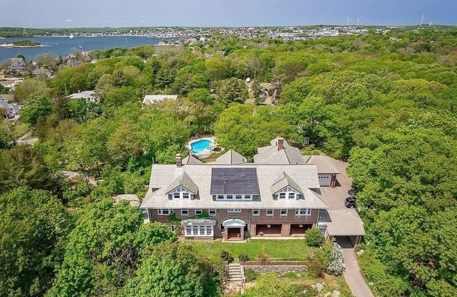 Edgemoor Estate 13 Beds 6.5 Bath (Sleeps 26) - Heated Pool Jacuzzi Beach