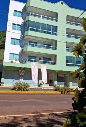 Edifício Mônaco apt 302