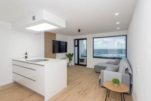 El Bunker Luxury Suite en Playa del Hombre con vista al mar