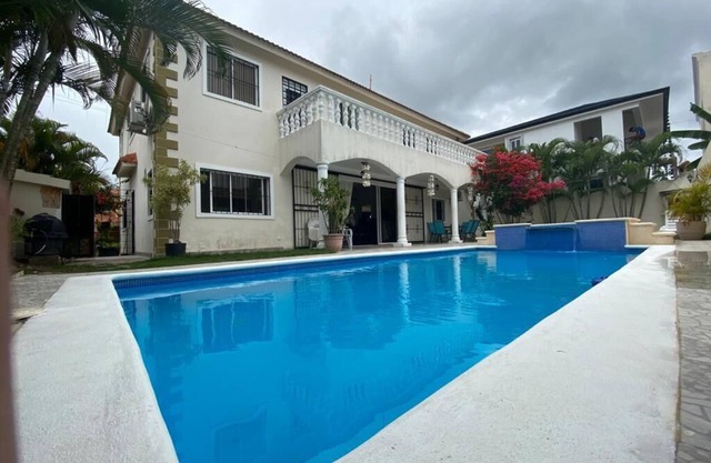 El Doradi House, in Santiago