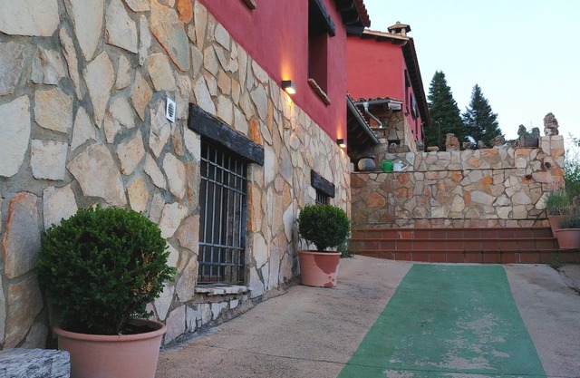 El Escalerón II House | Monteagudillo Accommodation. Patio, barbecue and fireplace