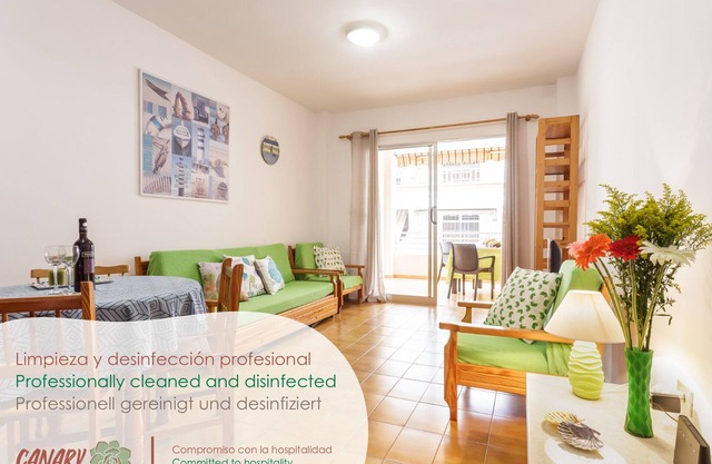 El Faro Apartment. Spacious, bright apartment in a quiet building