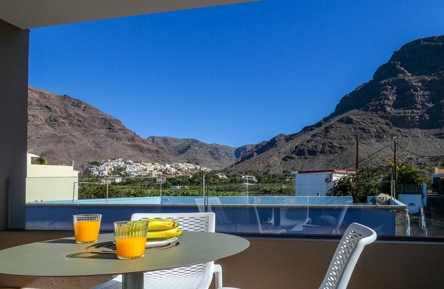 El Guanche A - Two Bedroom Apartment, Sleeps 4