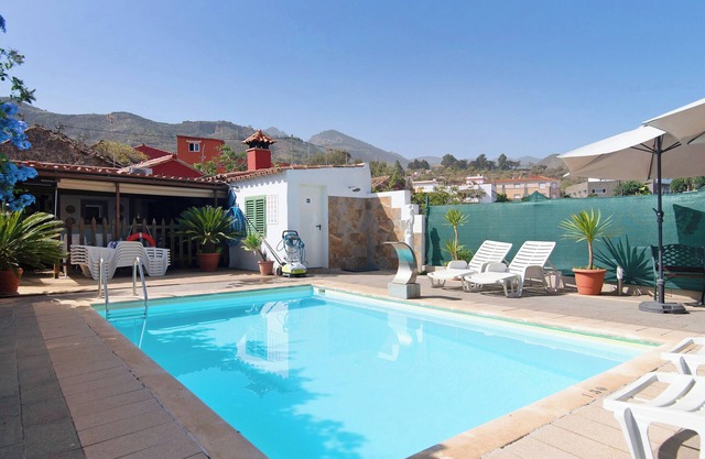 'El Pajar' with Sea View, Wi-Fi and Air Conditioning