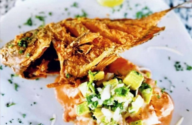 El Paso Hotel Restaurant - 4 guests