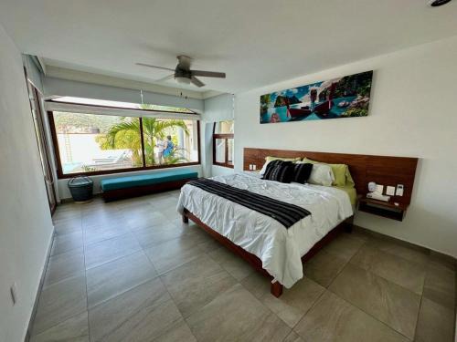El Tular 2 Bdr Appartment 2 min walk from La Ropa beach