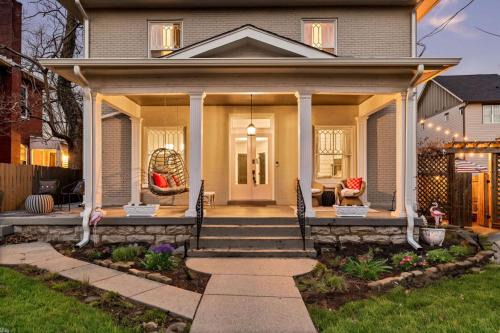 Elegant Elliott-2 Units-Hot Tub-Mins to 12 South