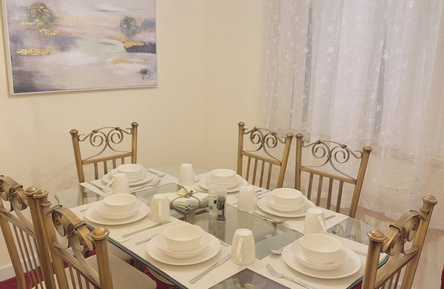 Elegant Escape in North Shields - Spacious 3 Bedroom House