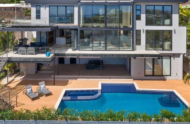 Elegant home in Honolulu's exclusive Kahala neighborhood