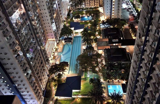 Elegant Studio @ Grass Residences 1-5 persons only, Quezon City