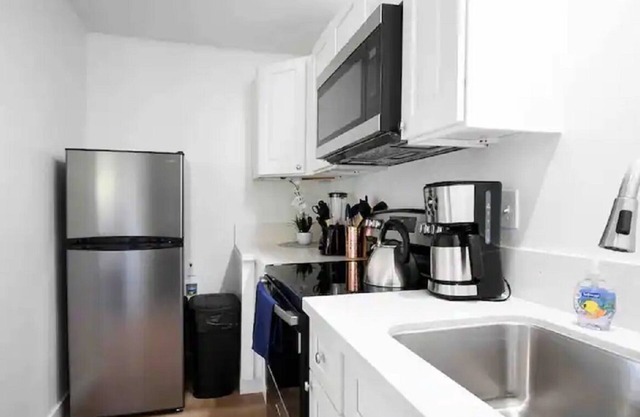 Elegant studio with wifin