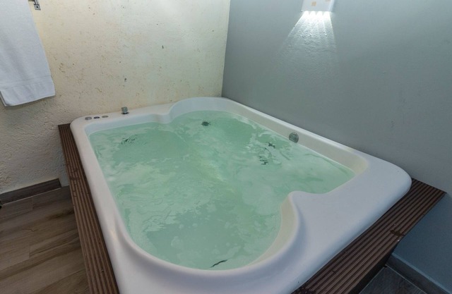 Elegant terrace and apartment Hadassah