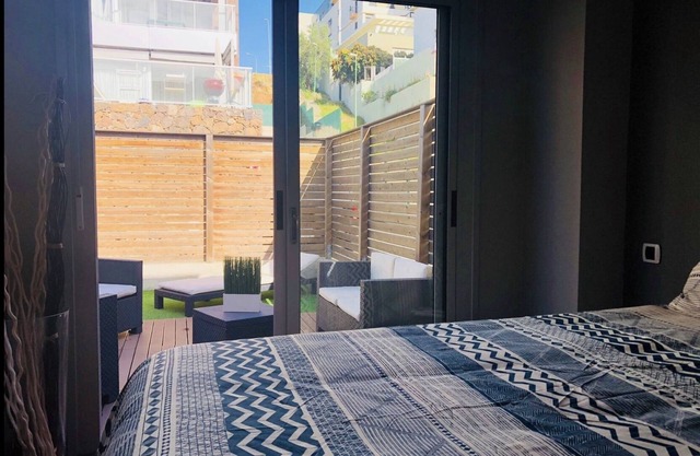 elite residential. 3D, 2B, terrace and garden + WIFI