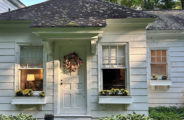 Elizabeth Cottage within historic Elizabeth Arden Estate in Belgrade Lakes.