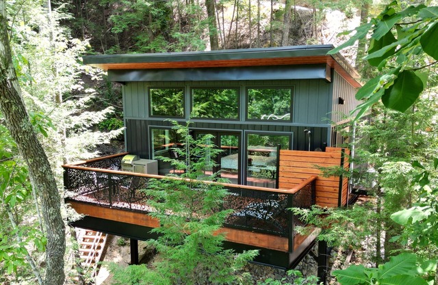 Elora's Cabin at Sylvan Haus