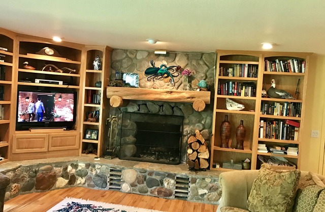 'Elve Huset' (Norwegian River House)