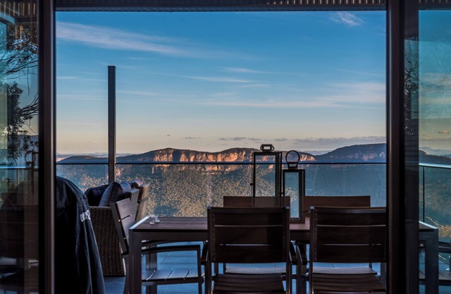 Elysian on the Escarpment with Mountain Views