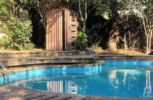 Encantadora Casa Para 12 con Piscina y Amplio Patio