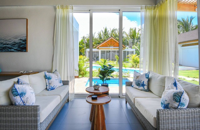 Enchanting Beachfront Villa w Kayaks, Jacuzzi & Tropical Living in Las Terrenas