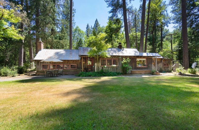 Enchanting Creekside Property Nestled in Wine Country