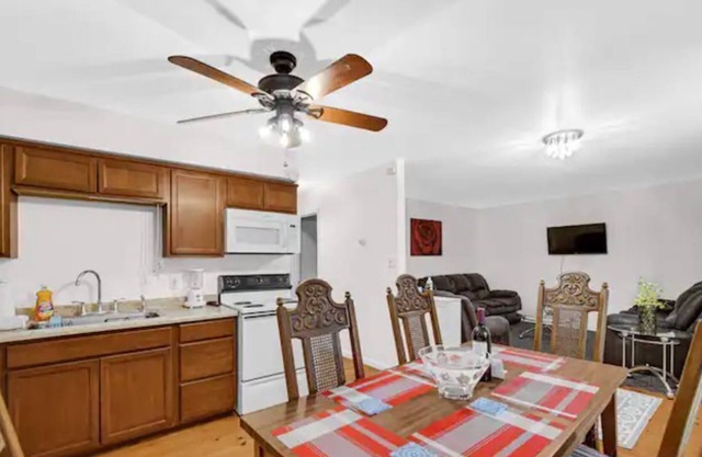 Enjoy a beautiful & peaceful stay away from home!