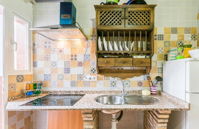 Enjoy a sunny vacation in this Andalusian vacation home in El Centenillo.