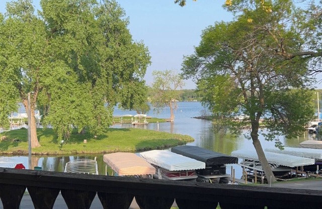 Enjoy Boji Blue Lagoon with West Lake Okoboji views, close to beach & boat ramp!