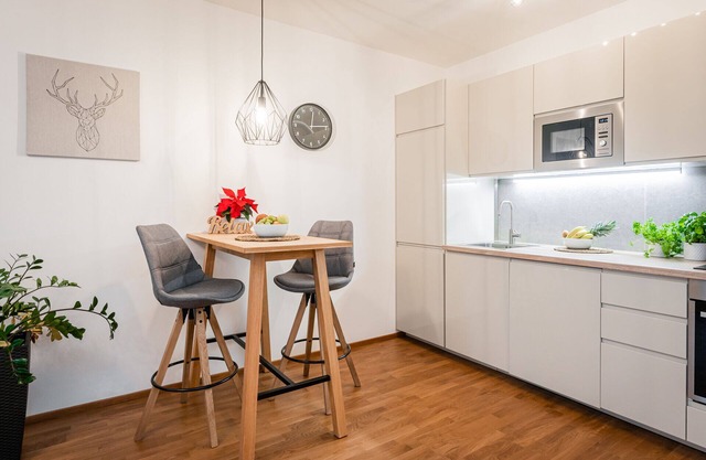 Enjoy Garden & Grill & Aquapark, close to the city center of Prague