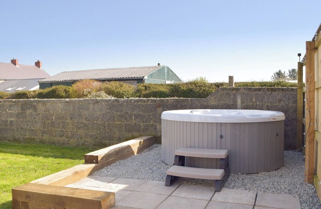Enjoy star gazing from your very own hot tub with lots of walks nearby.