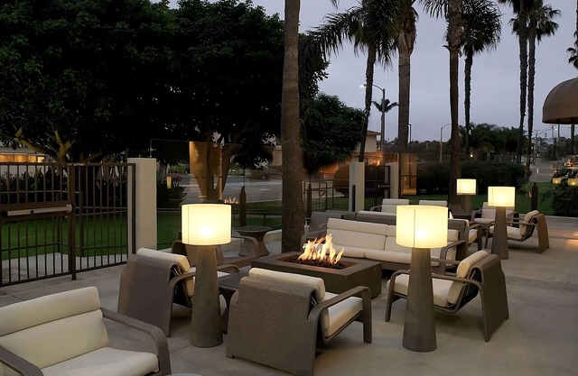 Enjoy Sun & Sightseeing! 3 Relaxing Units with Private Balcony! Pet-friendly