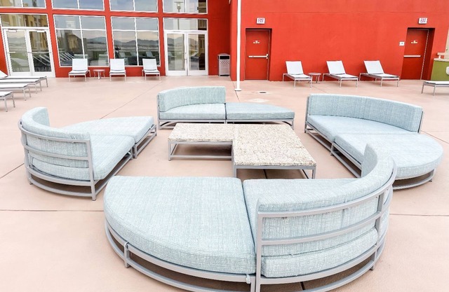 ENJOY THE 2024 SUPERBOWL IN LAS VEGAS !