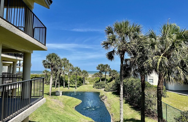 Enjoy the very best of Florida in this gorgeous Gold-rated condo bathed in sunlight and tranquil views.