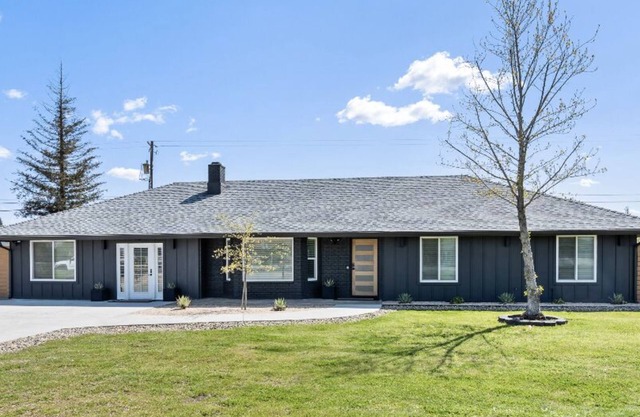 Enjoy this Contemporary Family friendly Home