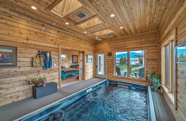 Ennis Lake Studio with Kayak, Pool and Fire Pit!