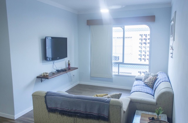 Enseada Guarujá - Fully refurbished apartment - Excellent location (2 blocks from the beach)