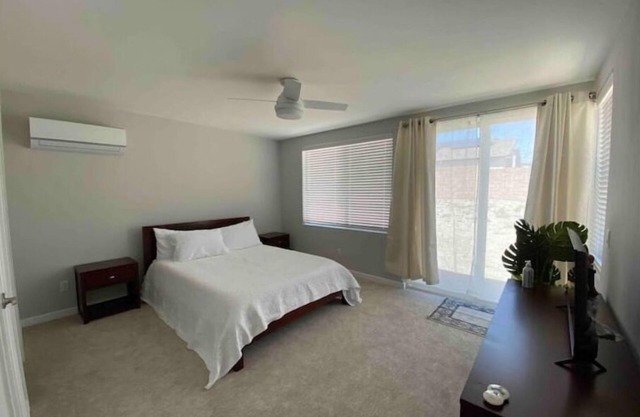 Ensuite with Kitchenette & Private Entrance