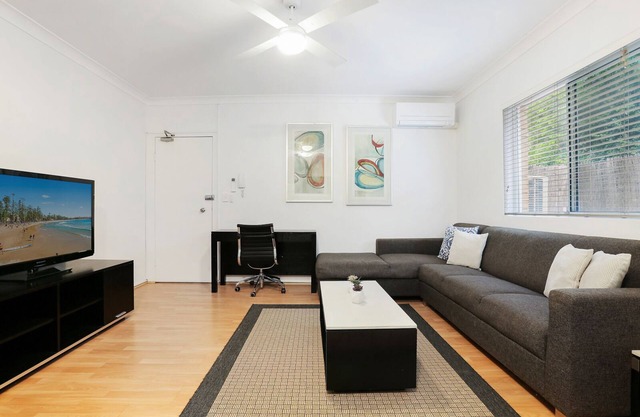 Entire 2 Bedroom apartment near UNSW & Hospitals