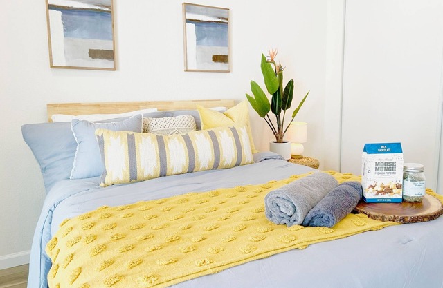 Entire 4 Bedroom Oceanview House Minutes to Napa and SF